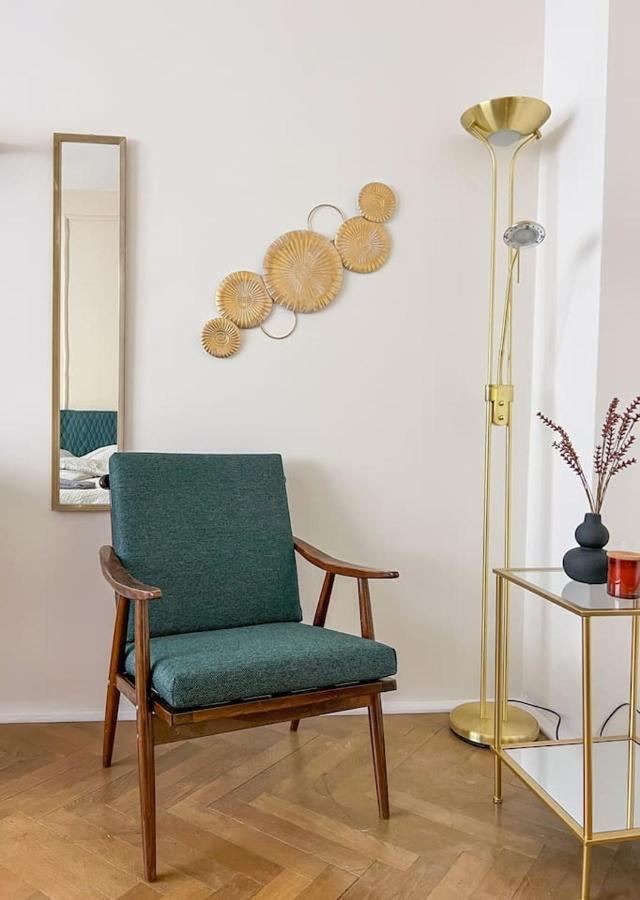 96M2 Of Comfort And Style: 4Bd Apartment In Old Town Bratislava Extérieur photo