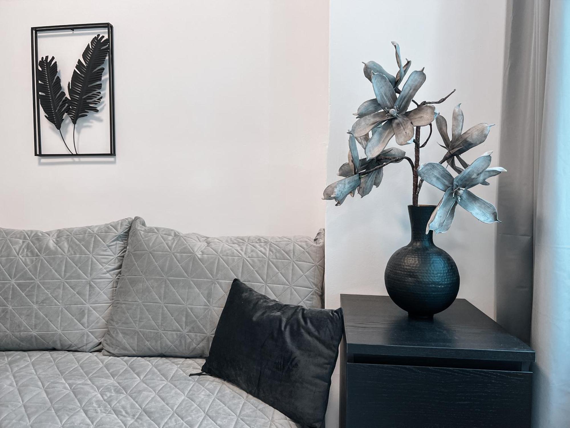 96M2 Of Comfort And Style: 4Bd Apartment In Old Town Bratislava Extérieur photo